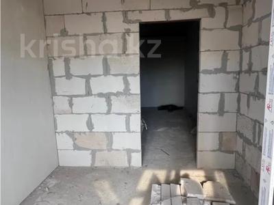 3-комнатная квартира · 54 м² · 2/5 этаж, мкр Юго-Восток, Тлеугабылова — Средняя школа №81, Поликлиника №5, Ясли-сад №61 "Айголек", Карагандинский транспортно-технологический колледж, Карагандинский Банковский колледж, Карагандинский государственный университет им. академика Е.А. Букетова, Областной медицинский центр, ТЦ "Раха", Детский медицинский центр за 24.5 млн ₸ в Караганде, Казыбек би р-н