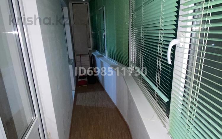 1-бөлмелі пәтер · 35 м² · 4/5 қабат, мкр 8 47 кор 2 — Молдагулова, бағасы: 150 000 〒 в Актобе — фото 2