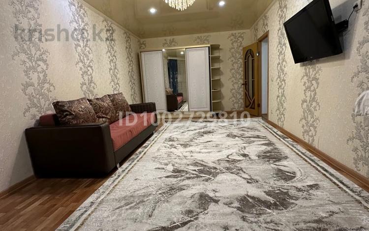 1-комнатная квартира · 50 м² · 2/9 этаж, мкр. Алмагуль, Алмагул 1 за 150 000 ₸ в Атырау — фото 2