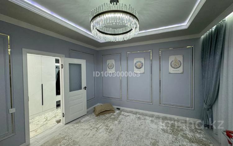 2-бөлмелі пәтер · 70 м² · 7/9 қабат, мкр Нурсая, Елорда 6, 3/4 блок, кв 25 — Школа Бином, бағасы: 38 млн ₸ в Атырау — фото 2