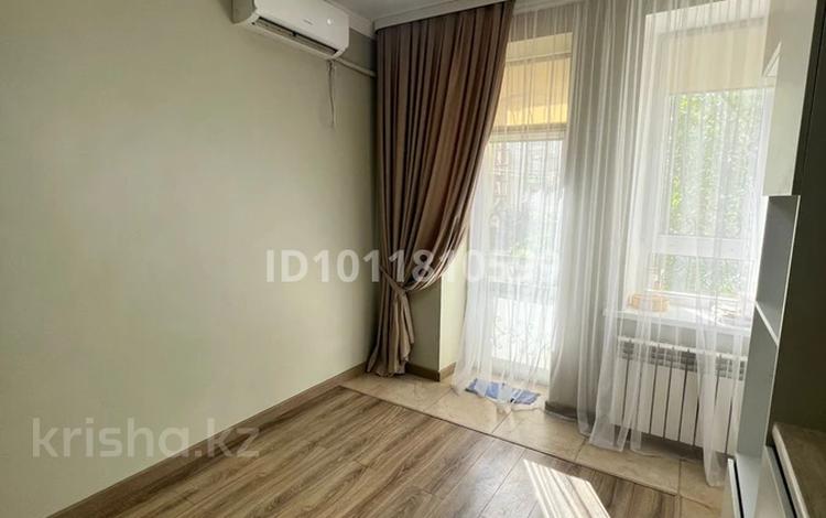 3-бөлмелі пәтер · 80 м² · 2/5 қабат, Просп. Абулхаир Хана 66к3, бағасы: 36.5 млн ₸ в Атырау, мкр Авангард-2 — фото 11