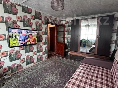 1-комнатная квартира · 40.7 м² · 9/9 этаж, Дулатова за 9.5 млн 〒 в Семее