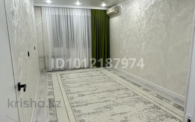 3-комнатная квартира · 70 м² · 5/5 этаж, 27-й мкр 46 за 20 млн ₸ в Актау — фото 2