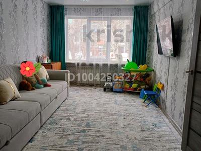 3-комнатная квартира · 60 м² · 1/5 этаж, Пр.Абая — Рядом 16 школы за 150 000 〒 в Риддере