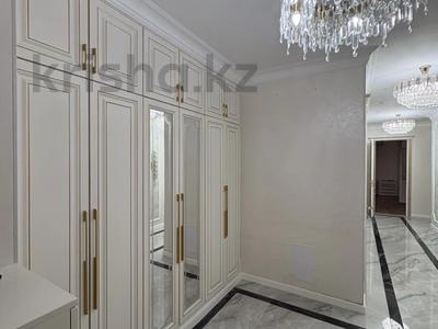 4-комнатная квартира · 160 м² · 2/10 этаж, Абая 28а за 1 млн ₸ в Атырау