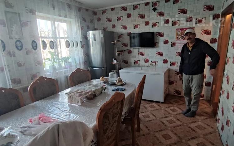 Отдельный дом • 3 комнаты • 100 м² • 8 сот., Макатаева за 16.5 млн 〒 в Талгаре — фото 2