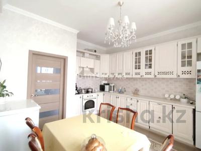 3-комнатная квартира · 88 м² · 3/9 этаж, Кайым Мухамедханов 21 за 470 000 ₸ в Астане, Нура р-н
