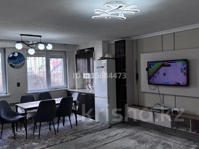 3-комнатная квартира · 70 м² · 1/5 этаж, мкр Акжайык 6б за 28 млн ₸ в Шымкенте, Абайский р-н