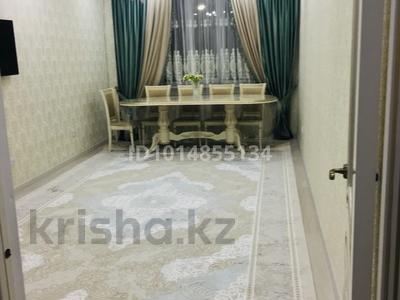 2-комнатная квартира · 68 м² · 2/9 этаж, мкр Нурсая 114 за 300 000 ₸ в Атырау