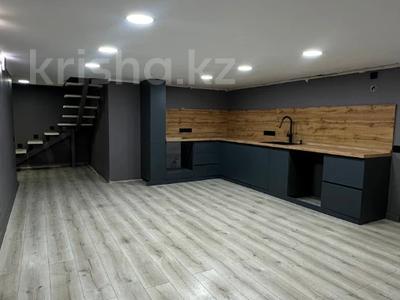 3-бөлмелі пәтер · 112 м² · 3/5 қабат, Дружбы Народов 2/2, бағасы: 38.5 млн ₸ в Усть-Каменогорске