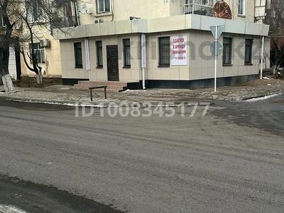 Офисы, магазины и бутики, склады, медцентры и аптеки, образование, конференц-залы · 82 м² за 430 000 〒 в Атырау, мкр Центральный