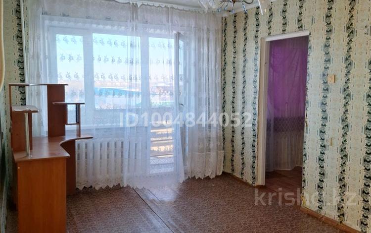 3-бөлмелі пәтер · 47 м² · 4/5 қабат, 6 микрорайон 63 — Мини базара, бағасы: 4 млн ₸ в Житикаре — фото 2