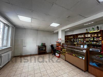 Отдельный дом · 4 комнаты · 183 м² · 5.7 сот., Шакарима за 65 млн 〒 в Семее