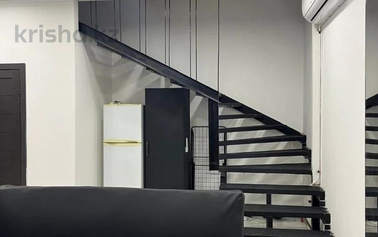 2-бөлмелі пәтер · 70 м² · 1/9 қабат, мкр Аксай-5, Мкр Аксай, Б. Момышулы, бағасы: 22.5 млн ₸ в Алматы, Ауэзовский р-н — фото 3