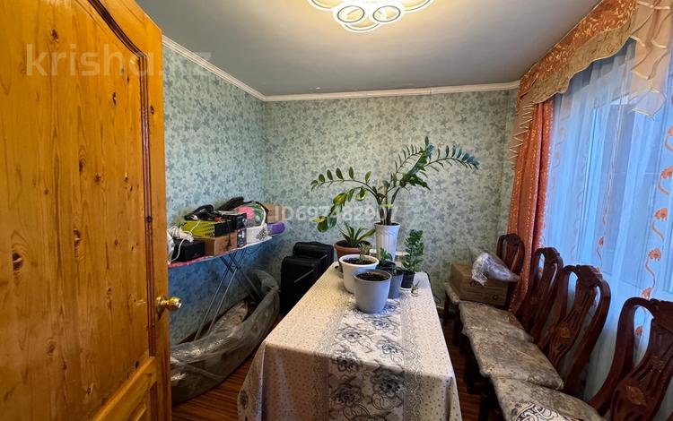 4-бөлмелі пәтер · 61.5 м² · 5/5 қабат, мкр Юго-Восток, 27ймикрорайон 21 — Язева, бағасы: 23 млн ₸ в Караганде, Казыбек би р-н — фото 2