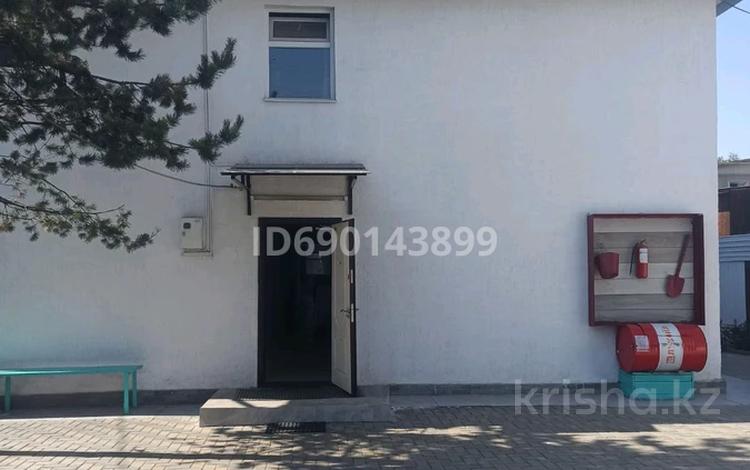 1-бөлмелі пәтер · 25 м² · 1 қабат, мкр Тастак-3, Циолковского 3 — Циолковского, бағасы: 140 000 〒 в Алматы, Алмалинский р-н — фото 2