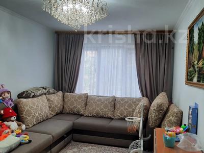 4-комнатная квартира · 82 м² · 4/5 этаж, Жандосова — Розыбакиева за 63 млн ₸ в Алматы, Бостандыкский р-н