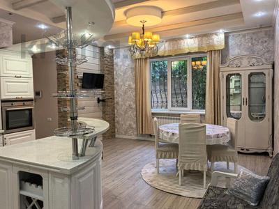 Отдельный дом · 4 комнаты · 103 м² · 2.5 сот., ЖК Hyde Park — Вверх по Аскарова за 90 млн ₸ в Алматы, Бостандыкский р-н