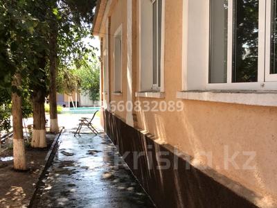 Отдельный дом · 5 комнат · 162.7 м² · 10 сот., Тохтарова 17 — За автостанцией Сау бол за 30 млн ₸ в Сарыагаш