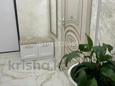 2-комнатная квартира · 52 м² · 2/5 этаж, Халиуллина 172/10 — Магнум за 295 000 ₸ в Алматы, Медеуский р-н