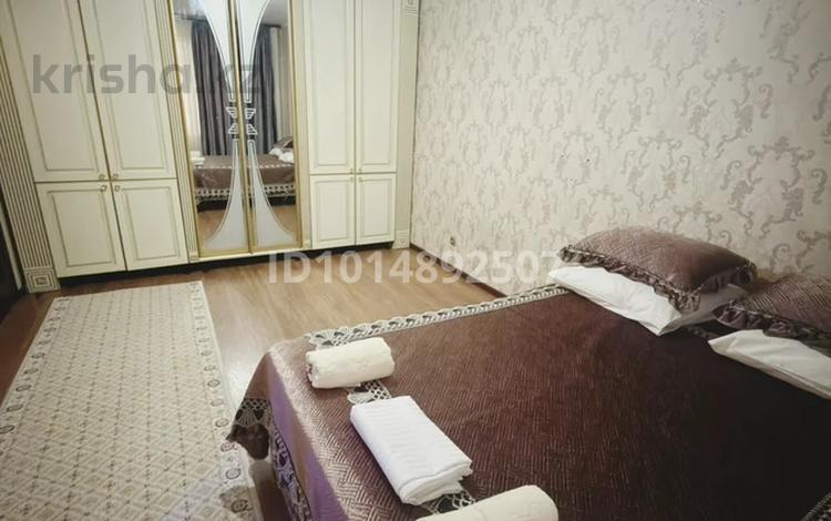 1-комнатная квартира · 45 м² · 1/6 этаж, мкр Кокжиек 57 за 2 500 ₸ в Алматы, Жетысуский р-н — фото 2