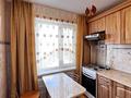 3-бөлмелі пәтер · 56 м² · 3/5 қабат, мкр Строитель, Миханова 118, бағасы: 18 млн ₸ в Уральске
