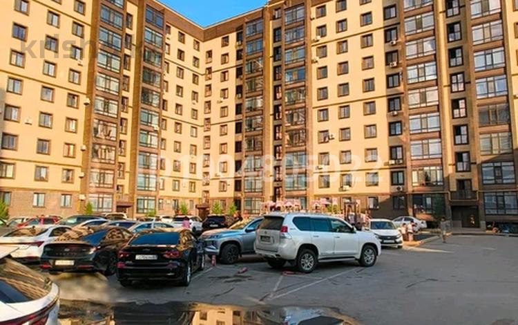 3-комнатная квартира · 88 м² · 3/10 этаж, мкр Женис 11 — Азия молл трц за 45 млн ₸ в Уральске — фото 2