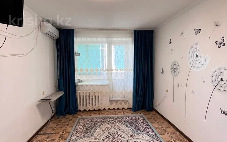 1-комнатная квартира · 40.2 м² · 8/10 этаж, Жамбыла за 15.5 млн ₸ в Уральске — фото 2