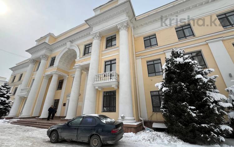 Свободное назначение, офисы • 3040 м² за ~ 36.5 млн 〒 в Алматы, Алмалинский р-н — фото 2