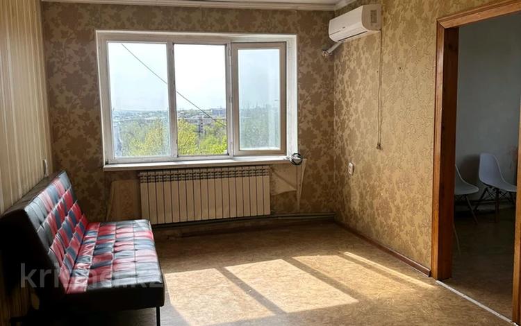 3-комнатная квартира, 70 м², 5/5 этаж помесячно, 11-й микрорайон, 11-й микрорайон — Ул.УАЛИХАНОВА