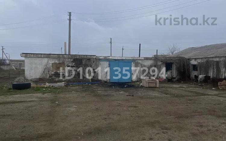 Өнеркәсіптік база · 3000 сотық, Промзона 2, бағасы: 45 млн ₸ в Лисаковске — фото 2
