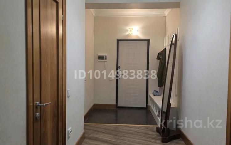 3-комнатная квартира · 86 м² · 5/12 этаж, Баишева 28 за 400 000 ₸ в Алматы, Медеуский р-н — фото 2