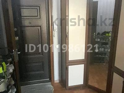 3-бөлмелі пәтер · 62 м² · 2/5 қабат, Абай 72/1 — Есдәулет сауда үйінің жанында, бағасы: 20 млн ₸ в Темиртау