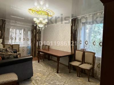 3-бөлмелі пәтер · 62 м² · 2/5 қабат, Абай 72/1 — Есдәулет сауда үйінің жанында, бағасы: 16 млн ₸ в Темиртау