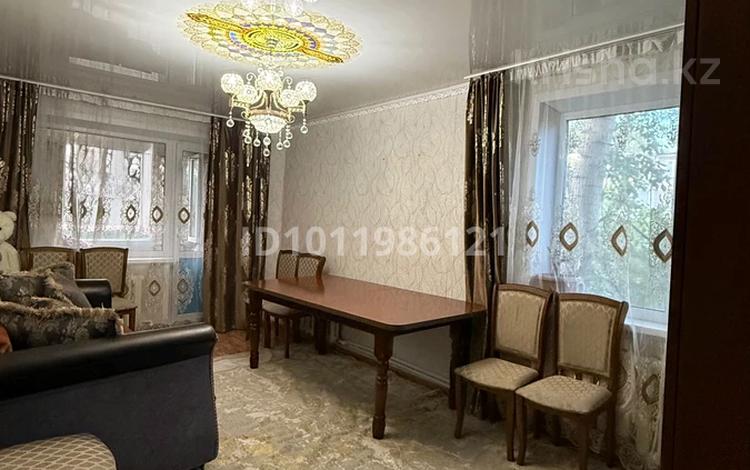 3-бөлмелі пәтер · 62 м² · 2/5 қабат, Абай 72/1 — Есдәулет сауда үйінің жанында, бағасы: 16 млн ₸ в Темиртау — фото 8