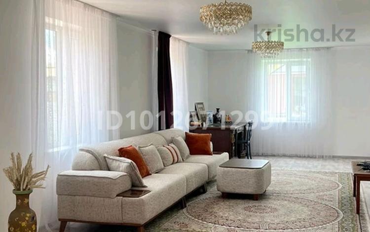 Дом · 4 комнаты · 220 м², Садовая 16 за 30 000 〒 в Алматы, Наурызбайский р-н — фото 2