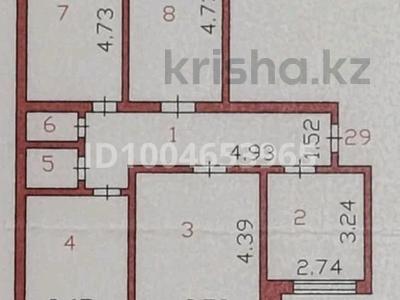 4-бөлмелі пәтер · 74 м² · 8/9 қабат, Абая 96, бағасы: 40 млн ₸ в Астане, р-н Байконур
