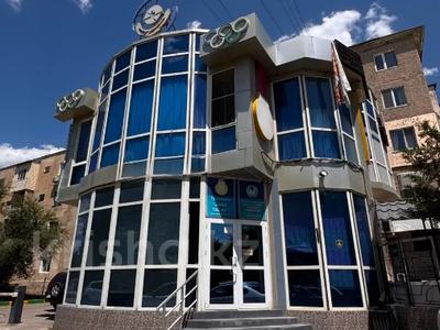Еркін, кеңселер, сұлулық салондары, білім орталықтары · 306 м², бағасы: 121 млн ₸ в Шымкенте, Туран р-н