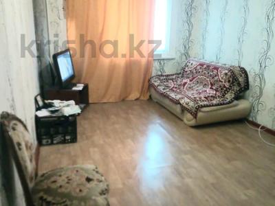 Продажа квартир в Карагандинской обл.: 1-комнатная квартира · 30 м² · 1/5 этаж, Майкудук, 16й микрорайон за 6.8 млн 〒 1-комнатная квартира · 30 м² · 1/5 этаж, Майкудук, 16й микрорайон за 6.8 млн 〒 в Караганде, Алихана Бокейханова р-н
