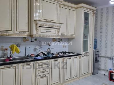 1-комнатная квартира · 54 м² · 2/5 этаж, Мкр сырдария 13 за 200 000 ₸ в 