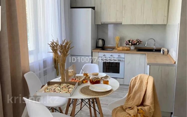 2-бөлмелі пәтер · 50 м² · 2/2 қабат, 6й микрорайон, Полетаева 6 — Ермекова Газалиева, бағасы: 290 000 ₸ в Караганде, Казыбек би р-н — фото 8