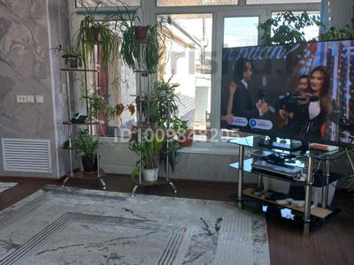 Отдельный дом · 7 комнат · 150 м² · 5 сот., Аккозиева 112 за 65 млн 〒 в Таразе