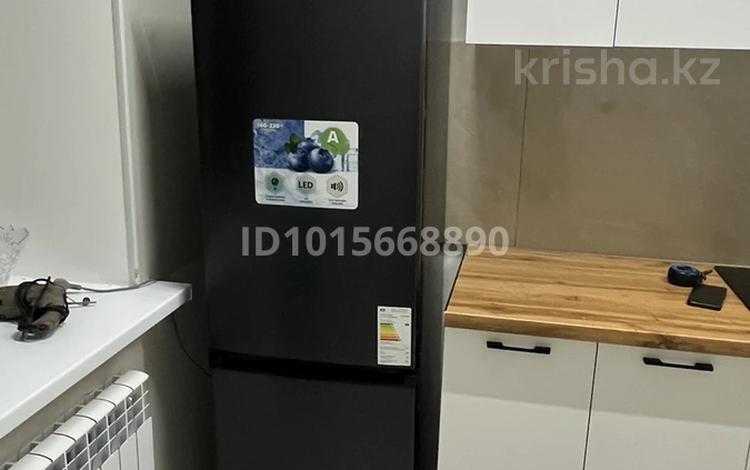 1-бөлмелі пәтер · 40 м² · 9/12 қабат, Нажмиденова, бағасы: 250 000 ₸ в Астане, Сарайшык р-н — фото 2