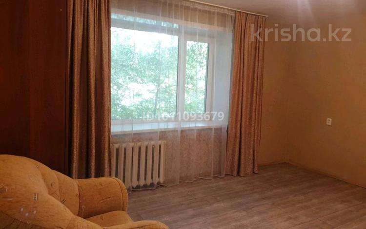 1-комнатная квартира · 38 м² · 1/5 этаж, Ихсанова 45 — Район остановки Революции за 17 млн ₸ в Уральске, мкр Школьник — фото 2