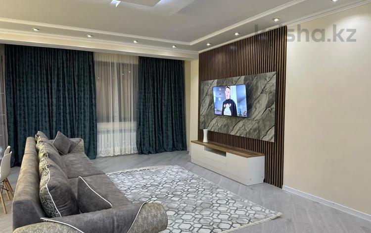 4-комнатная квартира · 135 м² · 9/12 этаж, Аль-Фараби 1а — Достык / Аль-Фараби за 150 млн ₸ в Алматы, Медеуский р-н — фото 8