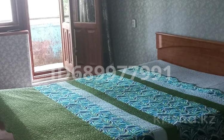 1-комнатная квартира · 35 м² · 5/5 этаж, Кердеры 138 — Абая-Кердеры за 8 000 ₸ в Уральске, мкр Школьник — фото 2