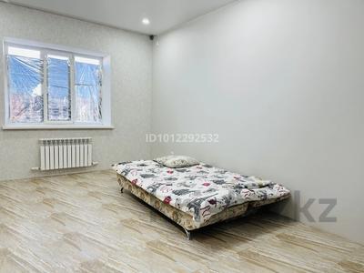 1-комнатная квартира · 55 м² · 1/5 этаж, Мкр. Алтын орда 356Б за 6 500 ₸ в Актобе, мкр Авиатор