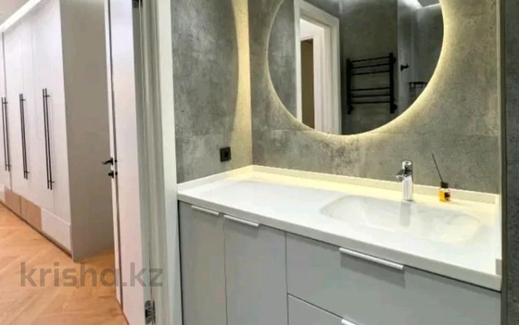 2-комнатная квартира · 60 м² · 5/16 этаж, Абая проспект 160 за 350 000 ₸ в Алматы, Бостандыкский р-н — фото 2