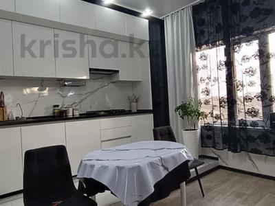 Отдельный дом · 2 комнаты · 92.6 м² · 8 сот., Байтерек 43 за 39.8 млн ₸ в Костанае