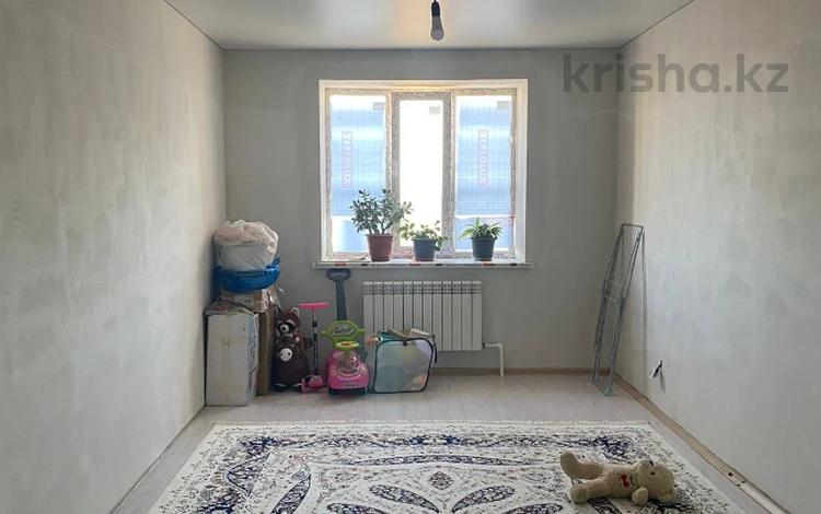 2-комнатная квартира, 72 м², 7/8 этаж, мкр. Алтын орда 200 за 19 млн 〒 в Актобе, мкр. Алтын орда — фото 2